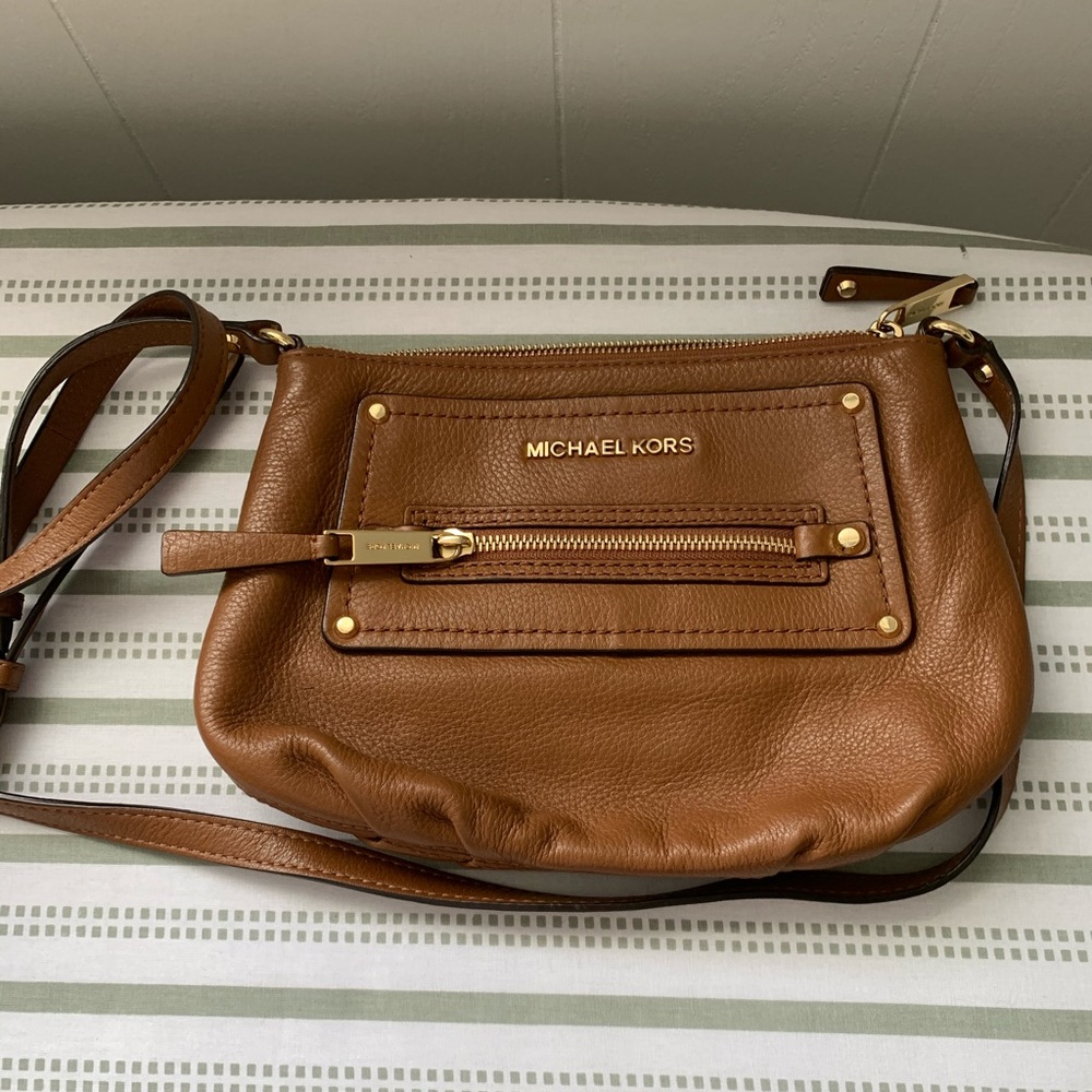 Michael Khors small crossbody bag